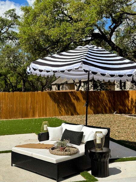 Vienna 11ft Round Crank Umbrella