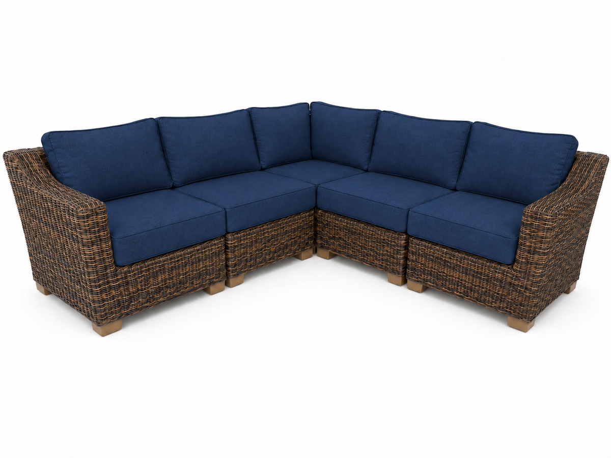 Seacoast – 8x8 Sectional in brown wicker, Canvas Navy (5439)