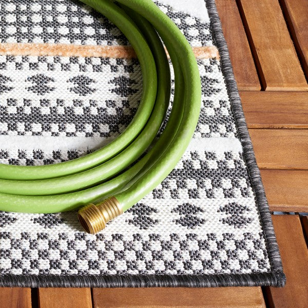 Cabana Collection Design: CBN414Z