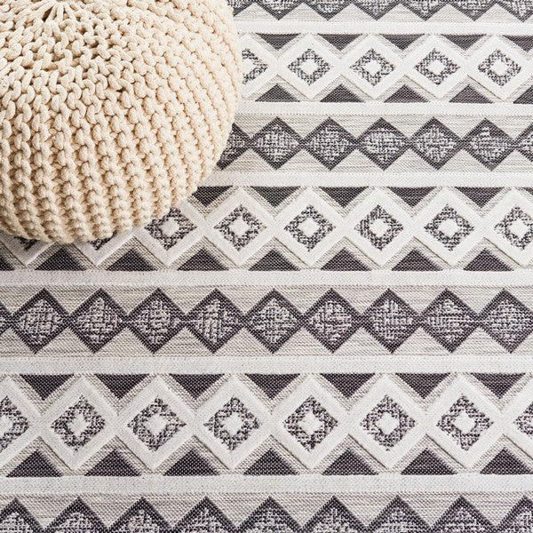 Cabana Collection Design: CBN418Z