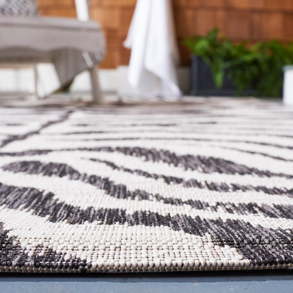 Courtyard Collection Design: CY8444-53712