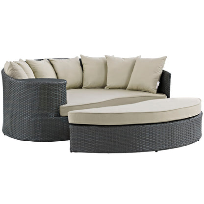 Sojourn Outdoor Patio Sunbrella® Daybed - Antique Canvas Beige