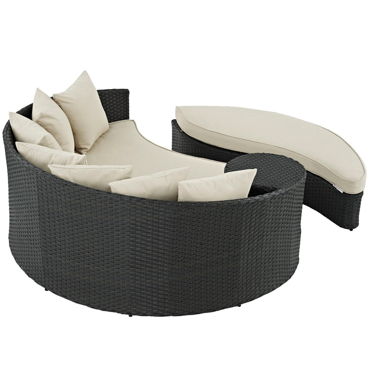 Sojourn Outdoor Patio Sunbrella® Daybed - Antique Canvas Beige