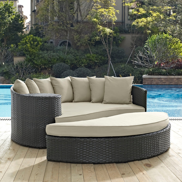 Sojourn Outdoor Patio Sunbrella® Daybed - Antique Canvas Beige