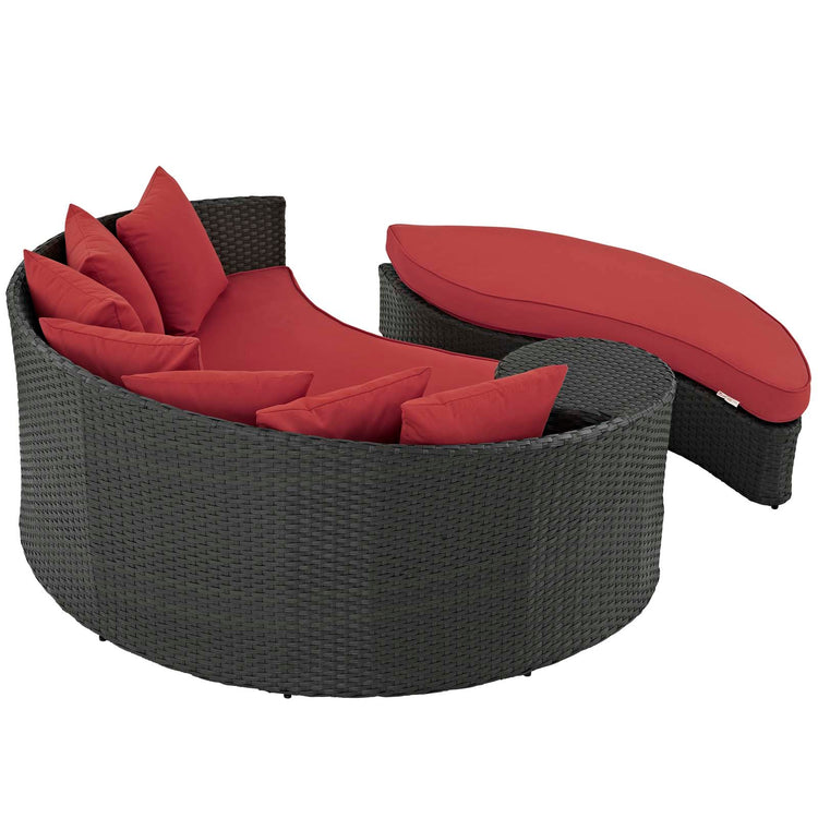 Sojourn Outdoor Patio Sunbrella® Daybed - Canvas Red