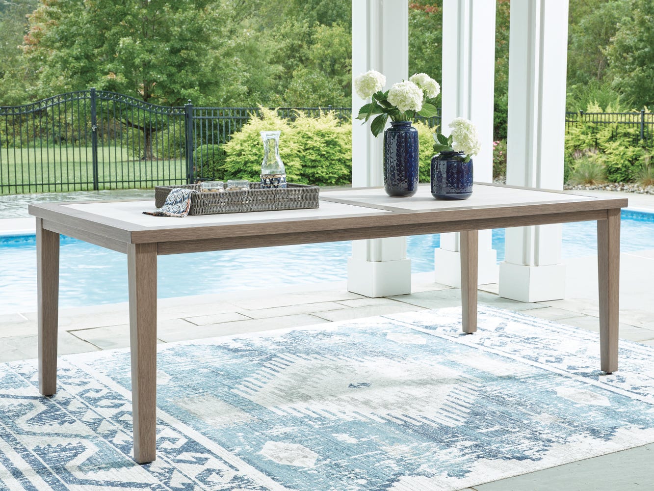 Rainier Ranch RECT Dining Table w/UMB OPT