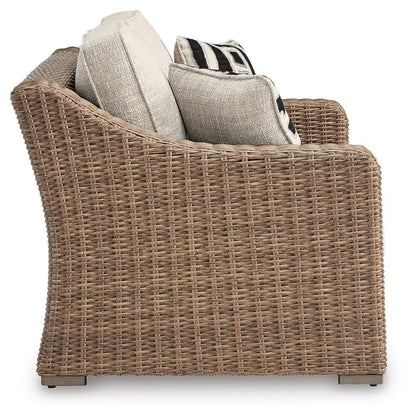 Beachcroft Loveseat w/Cushion