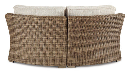 Beachcroft Curved Corner Chair w/Cushion
