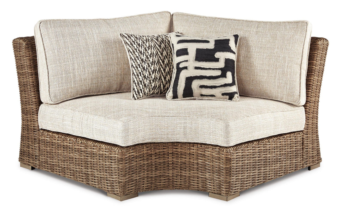 Beachcroft Curved Corner Chair w/Cushion