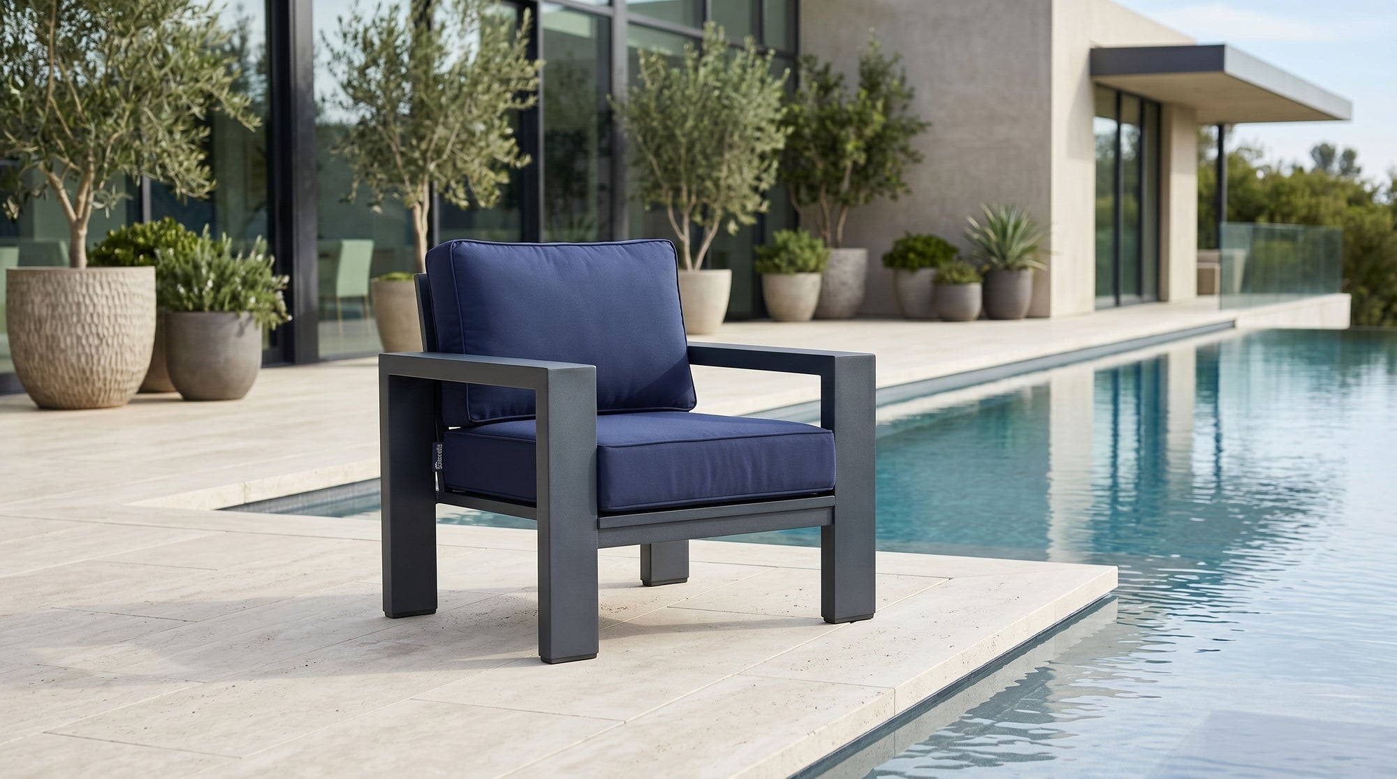 Kai Aluminum Club Chair – Graphite Gray lifestyle