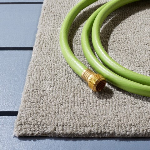 Outdoor Micro-Loop Collection Design: OMP101F